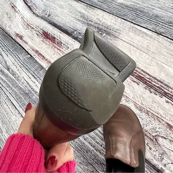Vintage Dansko Brown Leather Chunky Slip On Shoes