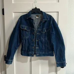 Vintage Lee Women's 38 Button Front Jean Trucker Jacket Blue Denim Western Coat