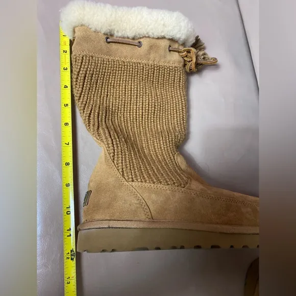Vintage Ugg Australia Suburb Crochet 5921 chestnut Tan Mid Calf Boots size 4