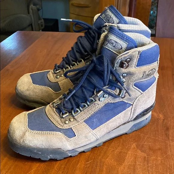 Vintage Vasque Hiking Boots