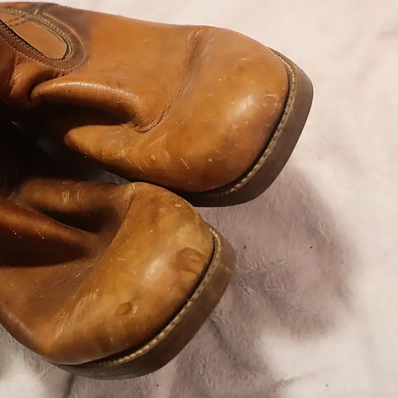 VINTAGE WESTERN BOOTS 9.5D Mens Rich Brown Tan Heeled Cowboy Equestrian Fall