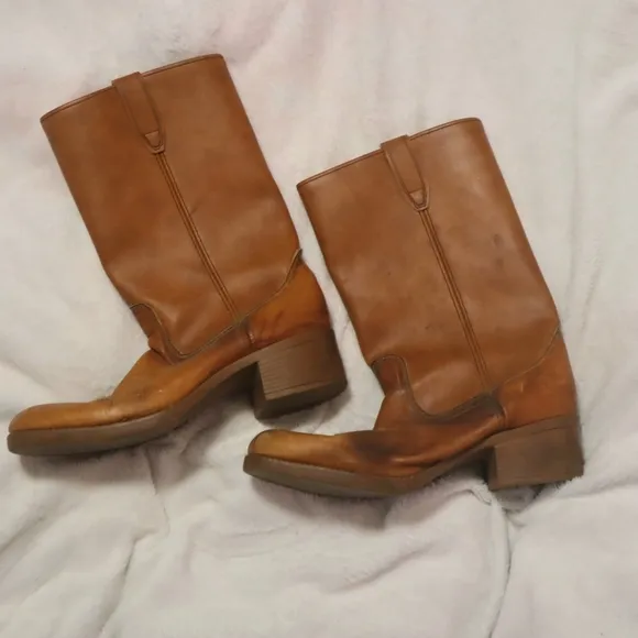 VINTAGE WESTERN BOOTS 9.5D Mens Rich Brown Tan Heeled Cowboy Equestrian Fall