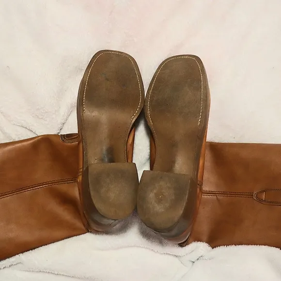 VINTAGE WESTERN BOOTS 9.5D Mens Rich Brown Tan Heeled Cowboy Equestrian Fall