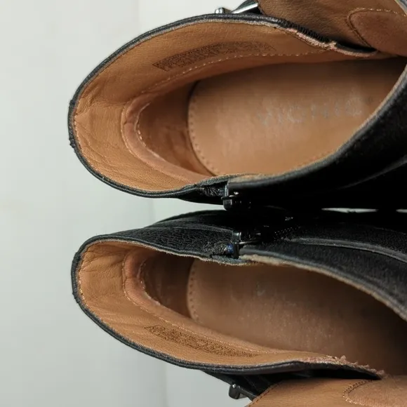 Vionic Alison Black Leather Ankle Bootie boots womans size 9W. EU 41