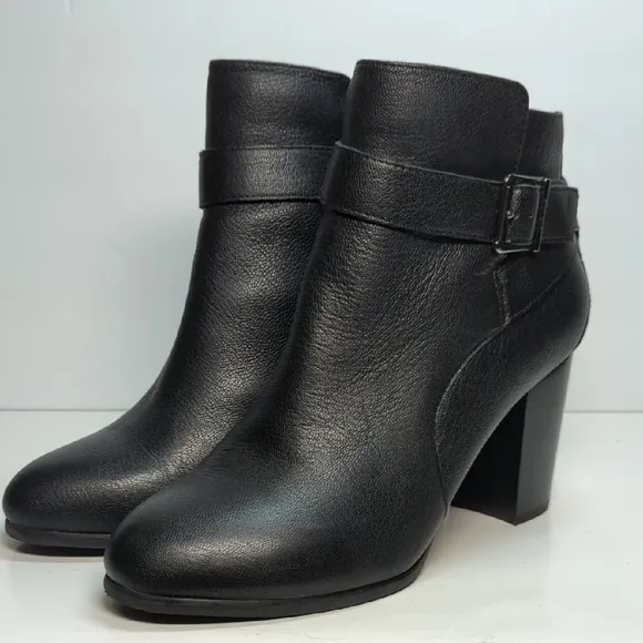 Vionic Alison Black Leather Ankle Bootie boots womans size 9W. EU 41