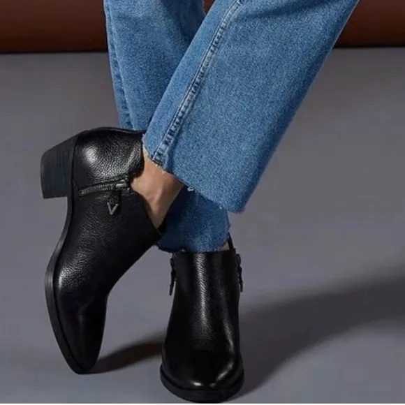 VIONIC Cecily Ankle Boot Waterproof Black Leather  Booties women’s Shoes Sz 8.5