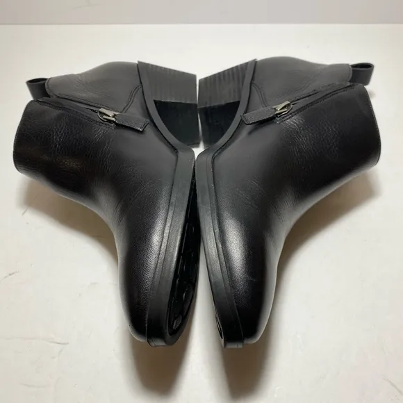VIONIC Cecily Ankle Boot Waterproof Black Leather  Booties women’s Shoes Sz 8.5