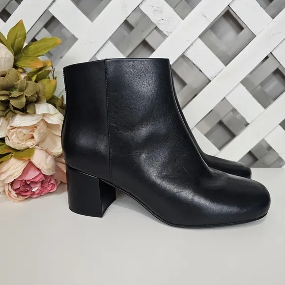 Vionic Sibley Leather Boots Size 8.5