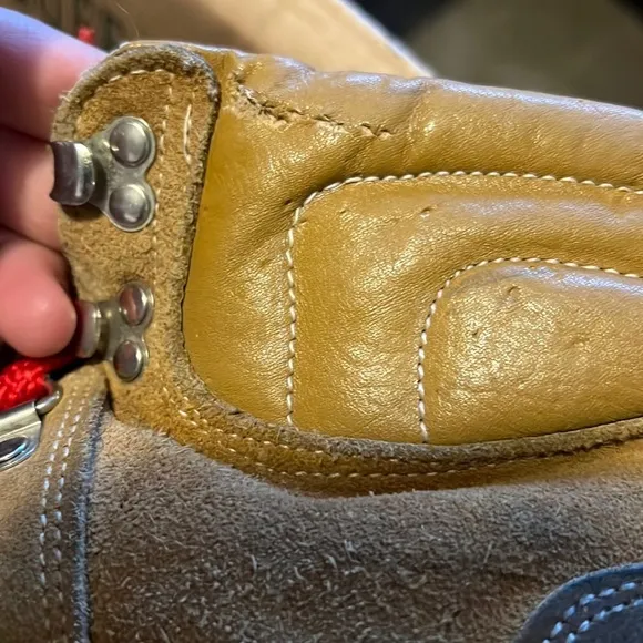 VTG COLORADO RED LACE MOUNTAIN HIKING BOOTS