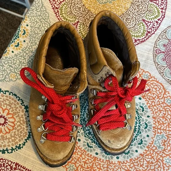 VTG COLORADO RED LACE MOUNTAIN HIKING BOOTS