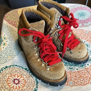 VTG COLORADO RED LACE MOUNTAIN HIKING BOOTS
