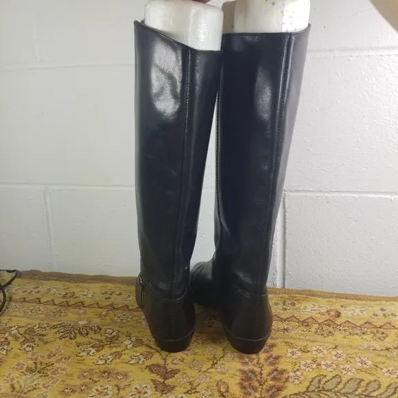 Vtg Etienne Aigner black leather riding boots