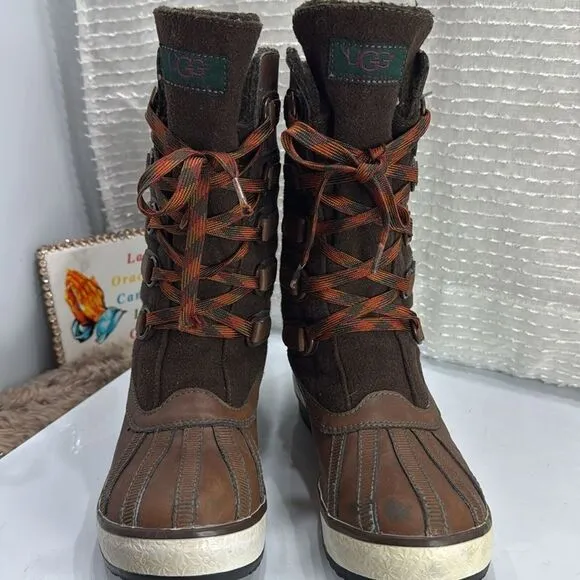 (W4) UGG Australia Baroness Women's Lace Up Boots Size 5