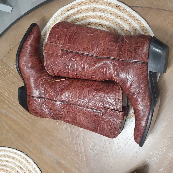 Wild West Tooled Full Leather Women's Cowboy Boots, Size 8.5B
