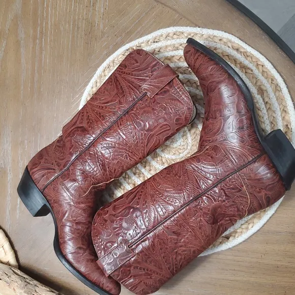 Wild West Tooled Full Leather Women's Cowboy Boots, Size 8.5B