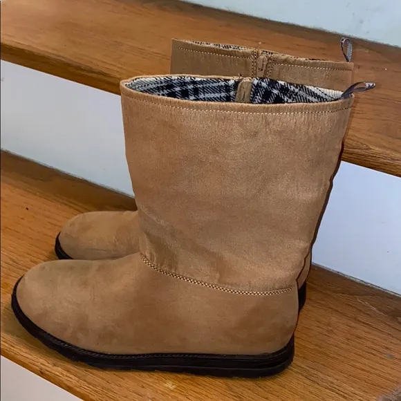 Winter Boots (worn once)