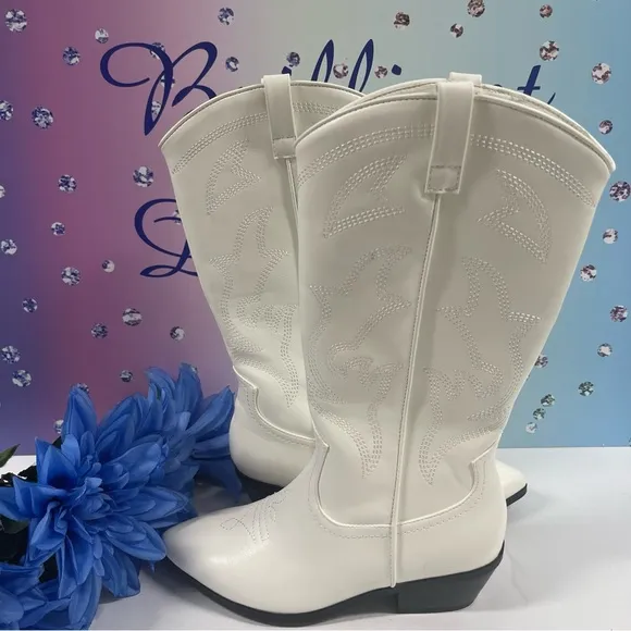 🤠WINTER WHITE WESTERN BOOTS