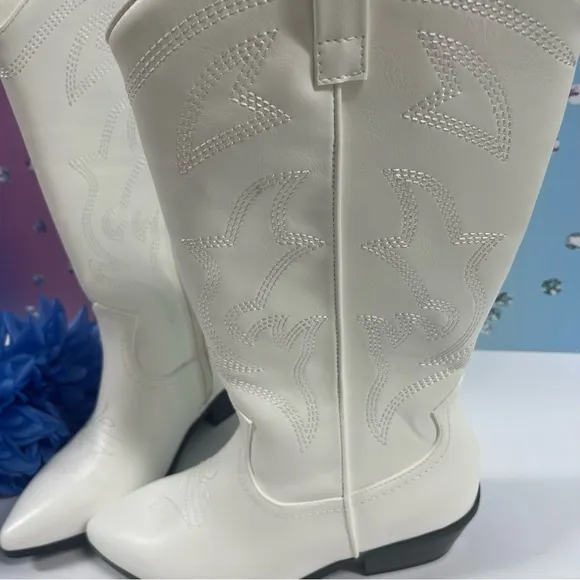 🤠WINTER WHITE WESTERN BOOTS