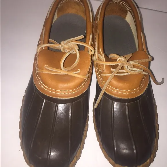 𝅺Women l.l.bean low rubber moc boots size 10 snow