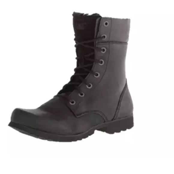 Women’s Caterpillar CAT Winter Alexi Combat Boots Black. Ankle Boots US 7/EU 38.