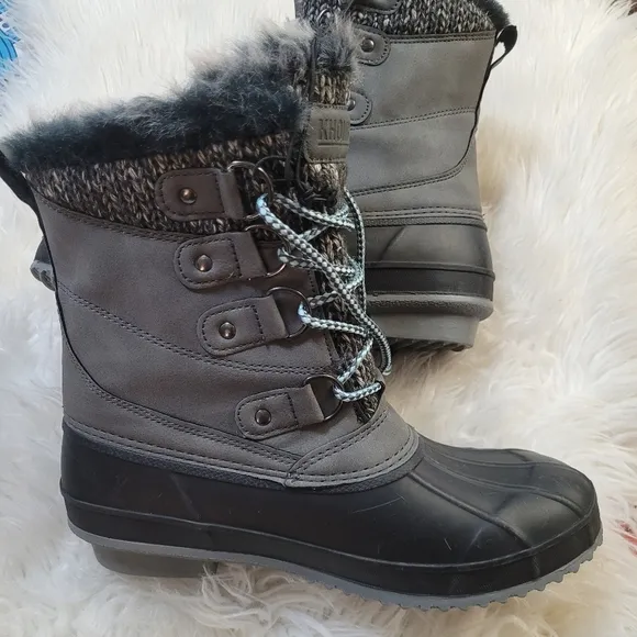 Women's Gray and Black Winter Boots
