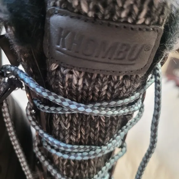 Women's Gray and Black Winter Boots