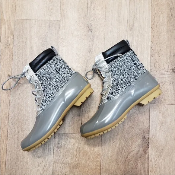 Women's Sam Edelman CaldwellDuck Boots Grey &amp; Silver Size 8 snow boots