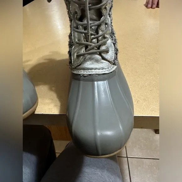 Women's Sam Edelman CaldwellDuck Boots Grey &amp; Silver Size 8 snow boots