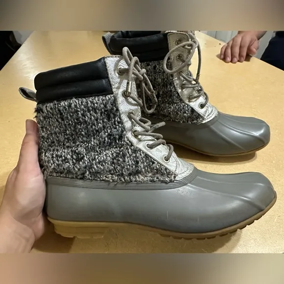 Women's Sam Edelman CaldwellDuck Boots Grey &amp; Silver Size 8 snow boots
