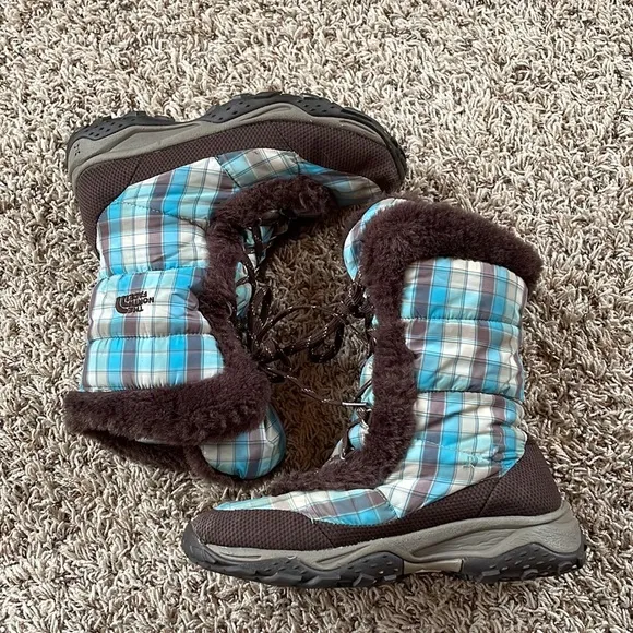 Women’s The North Face Winter Boots size 7.5**⭐️       ⛄️❄️ SUPER ADORABLE!!❄️⛄️