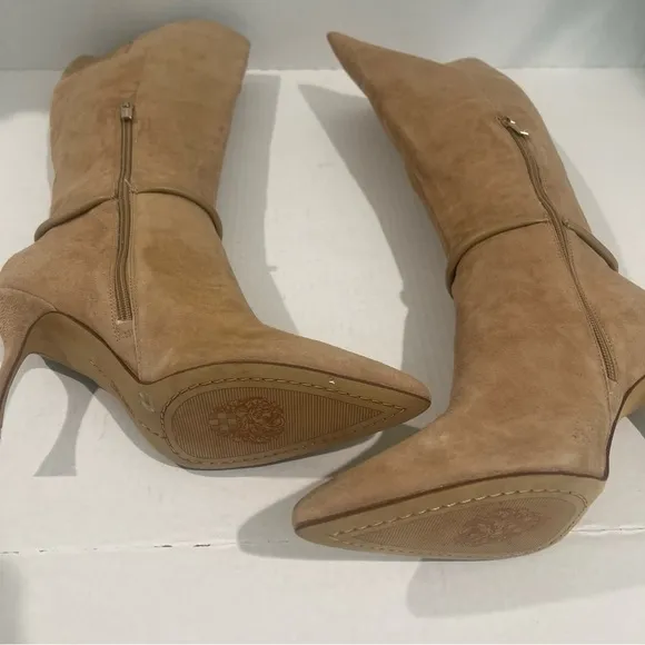 Women’s Vince Camuto Carlyma Tan Knee High Suede Boots Size 8.5 US!