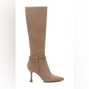 Women’s Vince Camuto Carlyma Tan Knee High Suede Boots Size 8.5 US!