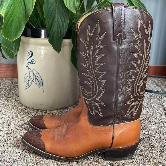 Women’s Vintage ACME Leather Cowboy Boots Size 8.5