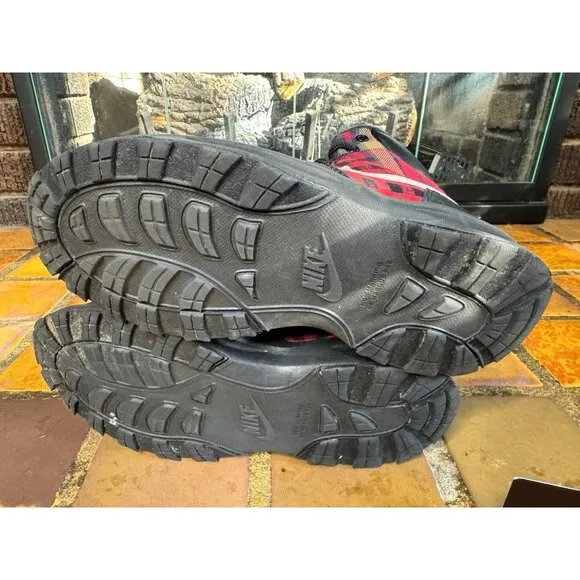 Youth 2y Nike Manoa SE Black Habanero Hiking Snow Boots AR1704-001