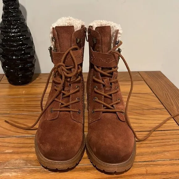 Zodiac Gemma-Fur Booties size 8.5.